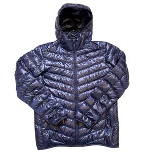 Uniqlo Men's Ultra Light Down Navy Hooded Puffer Jacket Small